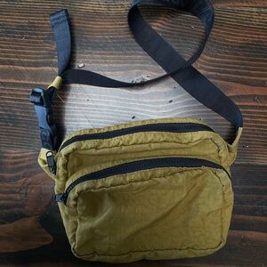 BAGGU Fanny Pack in Mustard